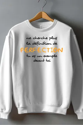 Perfektion strebt nach mehr – Herren-Sweatshirt mit Rundhalsausschnitt
